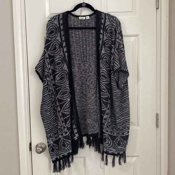 Cato Jackets & Blazers - Open front sweater short sleeve poncho with tassels on bottom edge - size XL